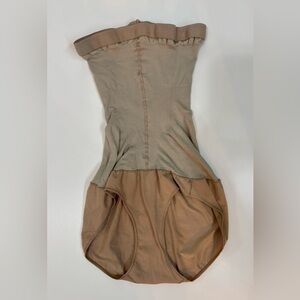 SPANX Hide and Sleek Panty High Waisted Shaper Nide Bodysuit Size B or Medium